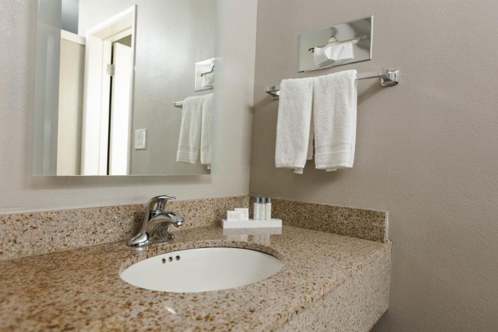 Vagabond Inn Oxnard Image 17