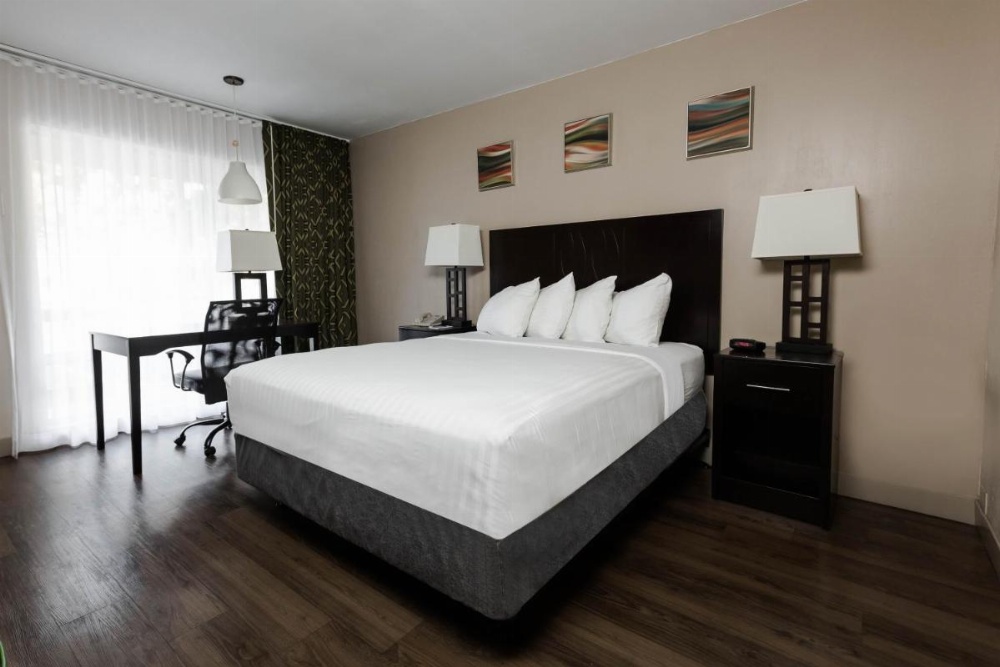 Vagabond Inn Oxnard Image 23